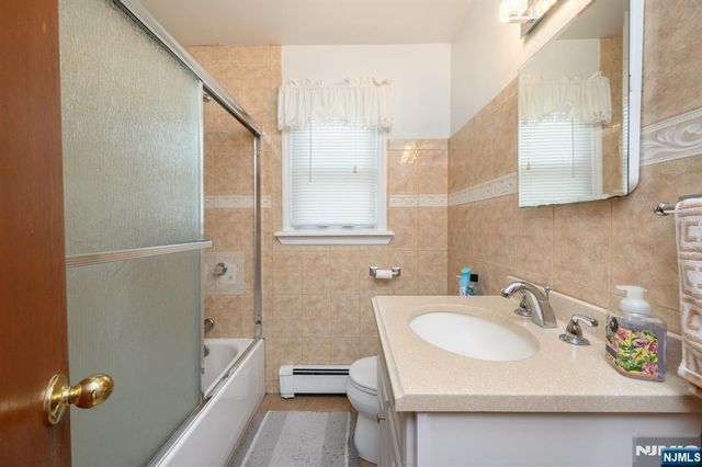 35 Werneking Place, Little Ferry, NJ 07643