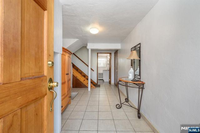 35 Werneking Place, Little Ferry, NJ 07643