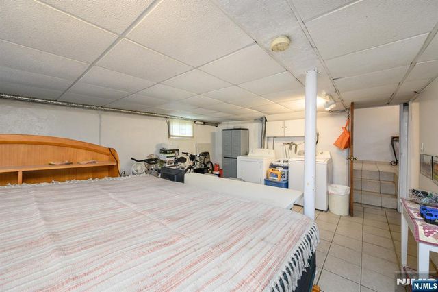 35 Werneking Place, Little Ferry, NJ 07643