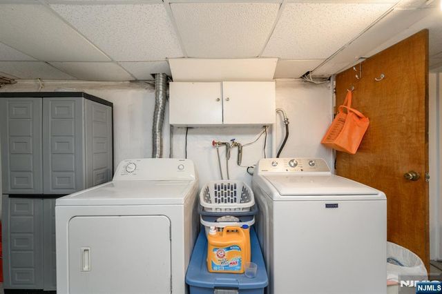 35 Werneking Place, Little Ferry, NJ 07643