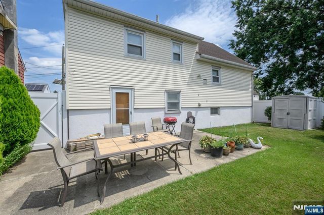 35 Werneking Place, Little Ferry, NJ 07643