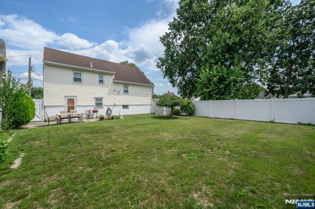 35 Werneking Place, Little Ferry, NJ 07643