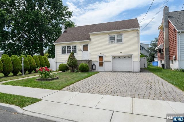35 Werneking Place, Little Ferry, NJ 07643