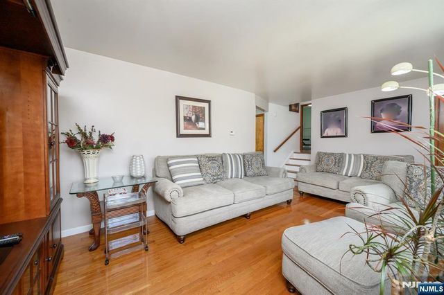 35 Werneking Place, Little Ferry, NJ 07643