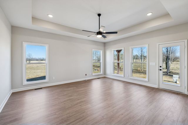 2253 County House Rd, Smithville, TN 37166