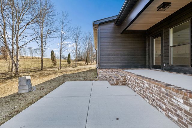 2253 County House Rd, Smithville, TN 37166