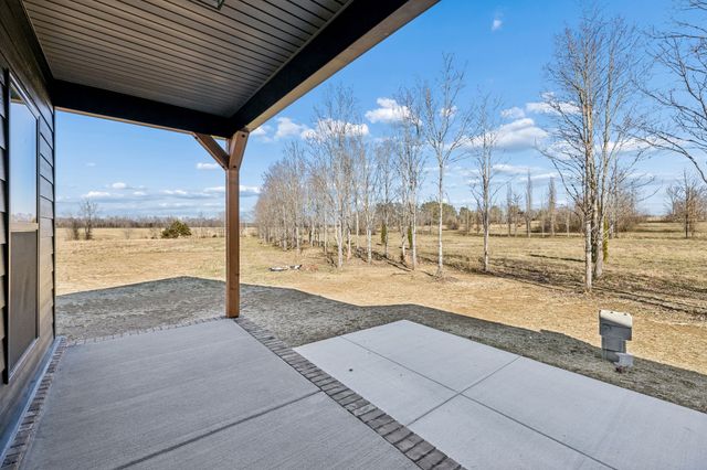 2253 County House Rd, Smithville, TN 37166