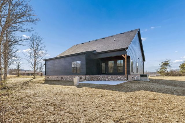 2253 County House Rd, Smithville, TN 37166