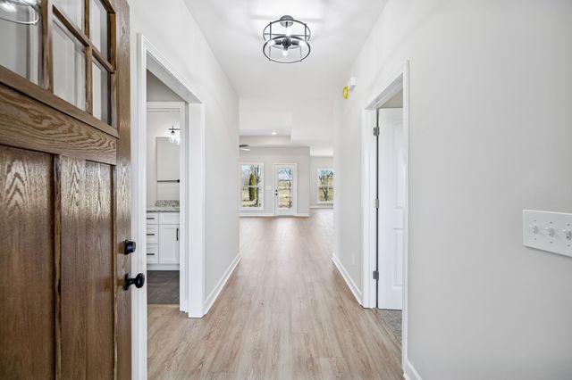 2253 County House Rd, Smithville, TN 37166