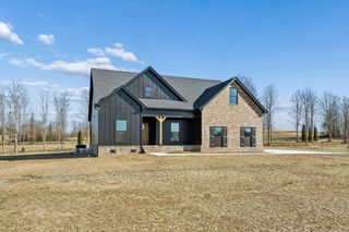 2253 County House Rd, Smithville, TN 37166