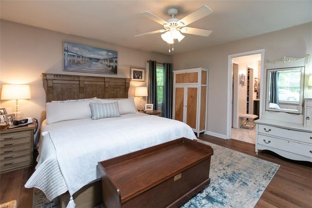 247 Yoder LN, Newport News, VA 23602