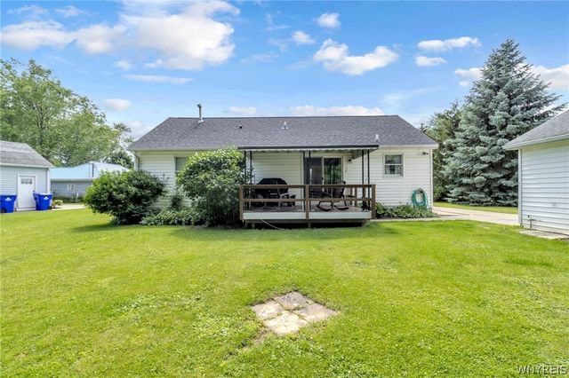 4437 Willow Lane, Hamburg, NY 14075