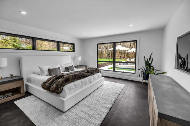 65 S Shores Drive, Decatur, IL 62521