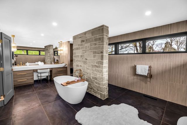 65 S Shores Drive, Decatur, IL 62521