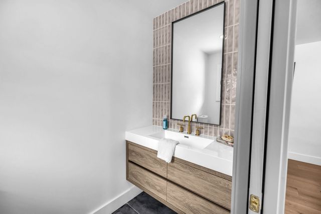 65 S Shores Drive, Decatur, IL 62521