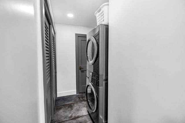 65 S Shores Drive, Decatur, IL 62521