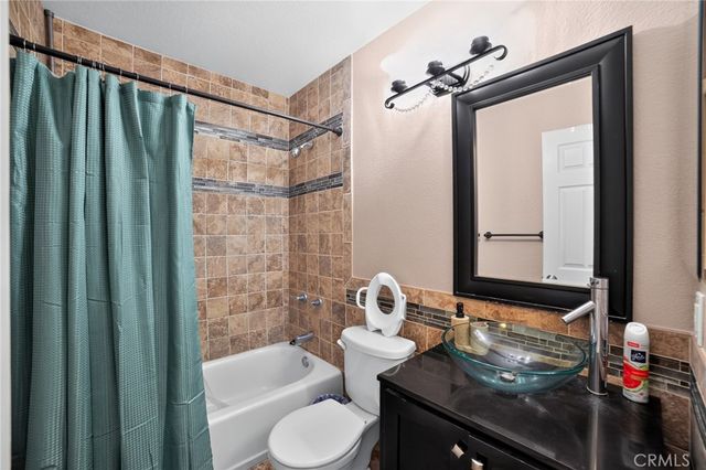115 Shirley Court, Colton, CA 92324