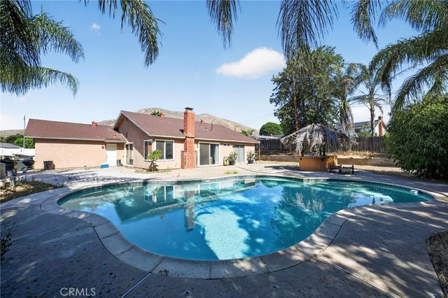 115 Shirley Court, Colton, CA 92324
