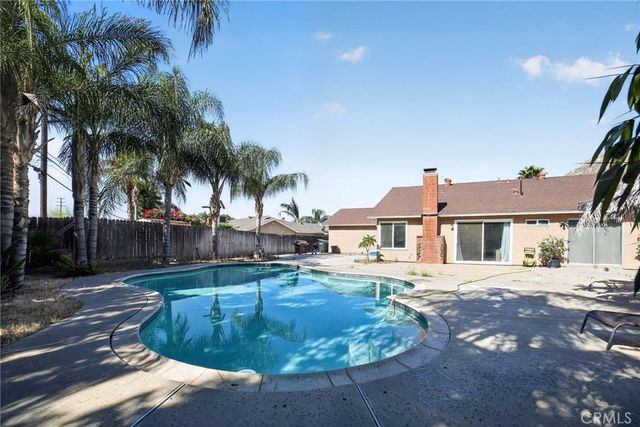 115 Shirley Court, Colton, CA 92324