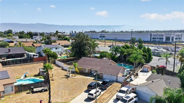 115 Shirley Court, Colton, CA 92324