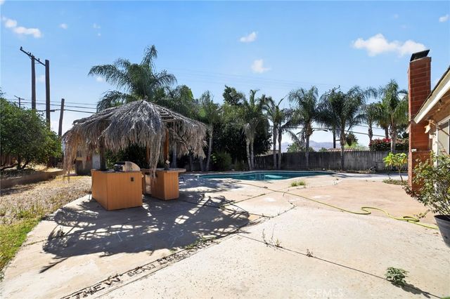 115 Shirley Court, Colton, CA 92324