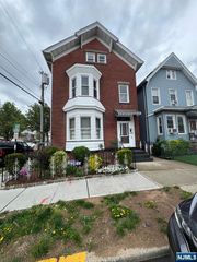 400 Davis Avenue 3, Harrison, NJ 07029