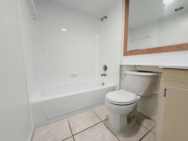 3511 Village Boulevard Unit 103, West Palm Beach, FL 33409