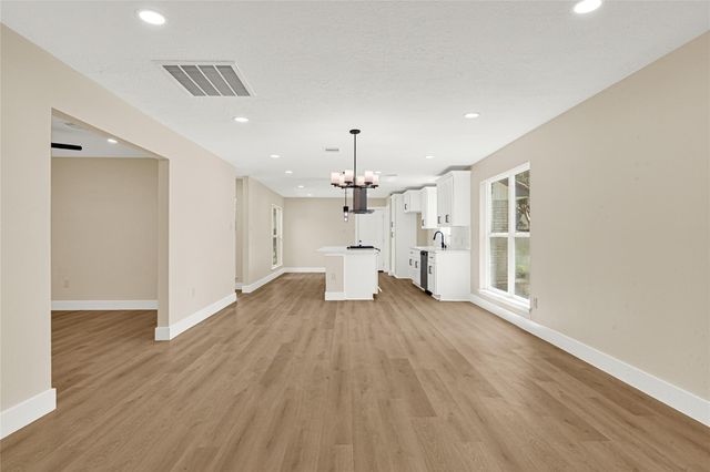 3203 Falling Brook Drive, Houston, TX 77345