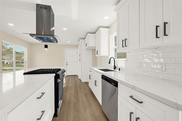 3203 Falling Brook Drive, Houston, TX 77345