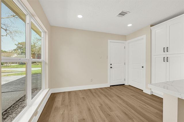 3203 Falling Brook Drive, Houston, TX 77345