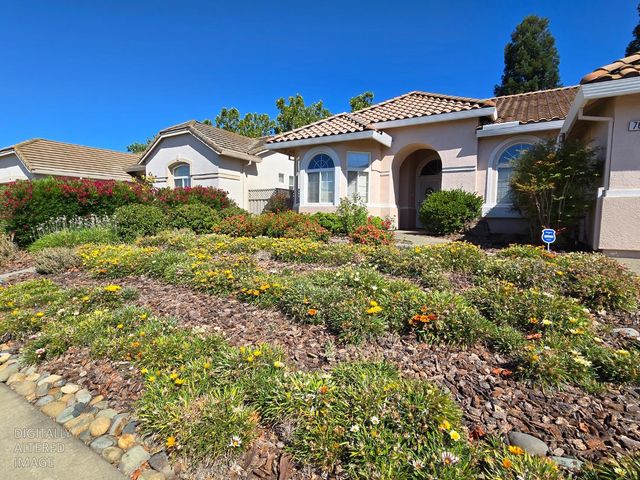 7617 School House Ln, Roseville, CA 95747