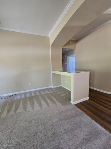 7617 School House Ln, Roseville, CA 95747