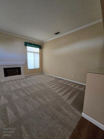 7617 School House Ln, Roseville, CA 95747