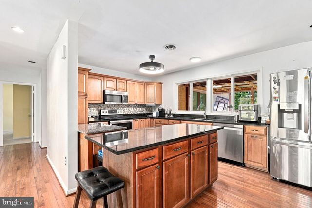 7601 SAN DI GAN DR, Frederick, MD 21702
