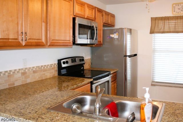 5409 Peppertree DR 7, Fort Myers, FL 33908