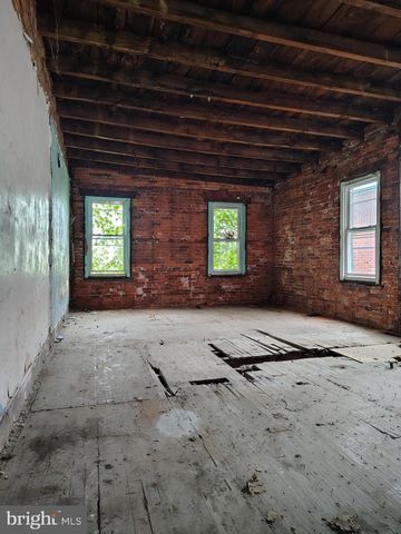 123 W MANHEIM ST, Philadelphia, PA 19144