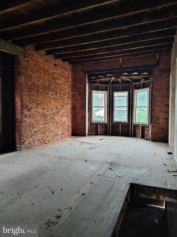 123 W MANHEIM ST, Philadelphia, PA 19144