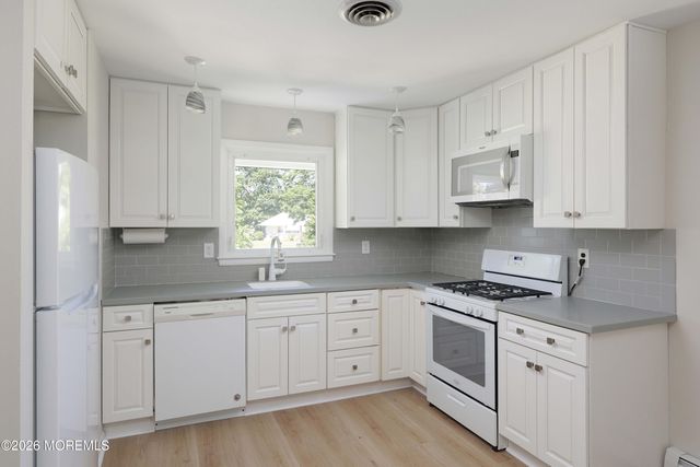 61 Morning Glory Court, Toms River, NJ 08755