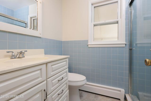 61 Morning Glory Court, Toms River, NJ 08755