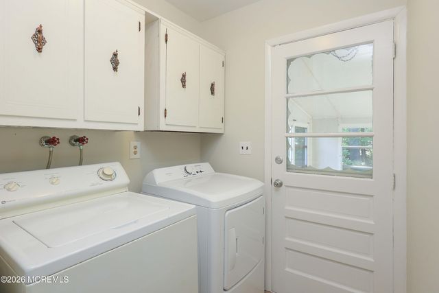 61 Morning Glory Court, Toms River, NJ 08755