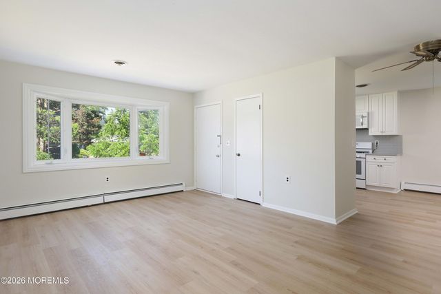 61 Morning Glory Court, Toms River, NJ 08755