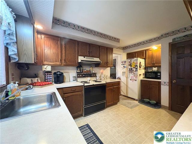 3843 Eagle Road, Washington Twp, PA 18080