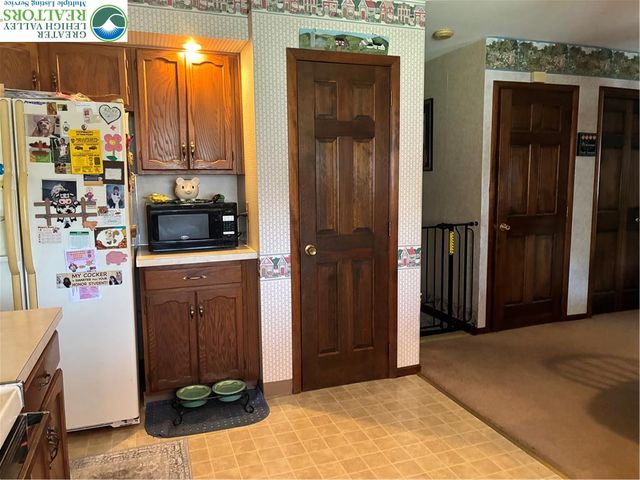 3843 Eagle Road, Washington Twp, PA 18080