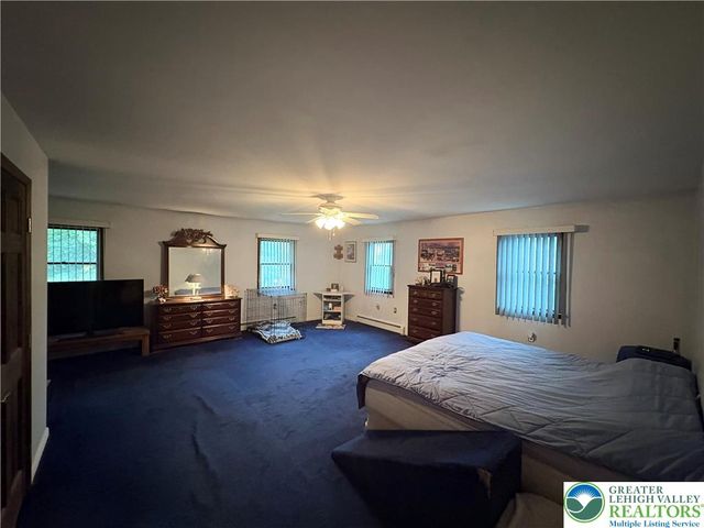 3843 Eagle Road, Washington Twp, PA 18080