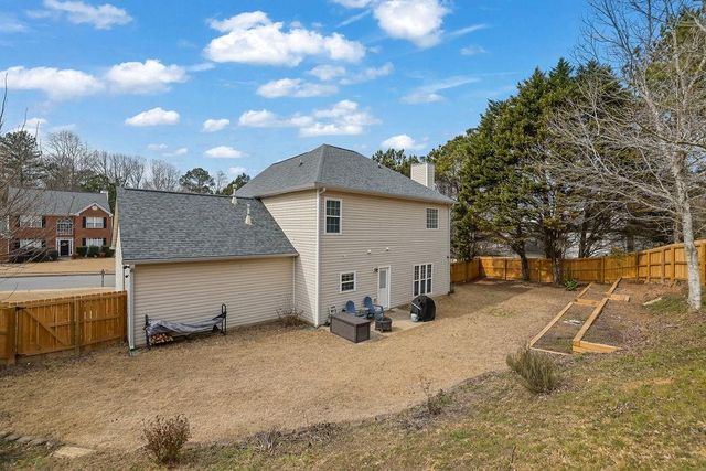 5635 Stephens Mill Drive, Sugar Hill, GA 30518