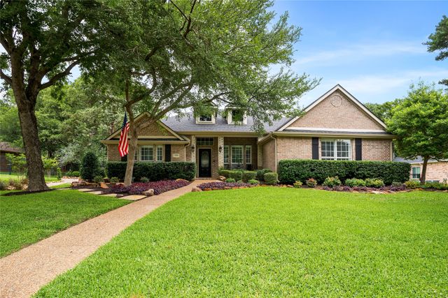 1909 Whitehall Drive, Corinth, TX 76210