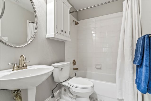 1909 Whitehall Drive, Corinth, TX 76210