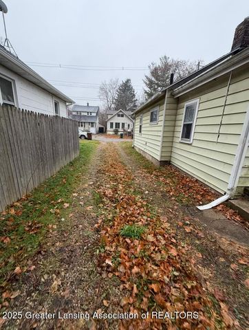 1019 Dakin Street, Lansing, MI 48912