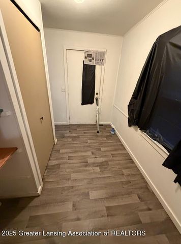 1019 Dakin Street, Lansing, MI 48912