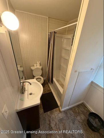 1019 Dakin Street, Lansing, MI 48912